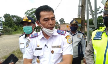 Tegas, Mobil Muatan Berlebih yang Melintas di Tanjab Timur Ditilang Petugas