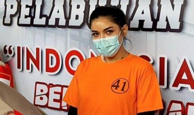 Nah Loh! Millen Cyrus Ditahan di Ruang Laki-laki, Begini Kata Polisi