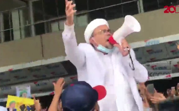 Habib Rizieq Tiba, Massa: Allahu Akbar!