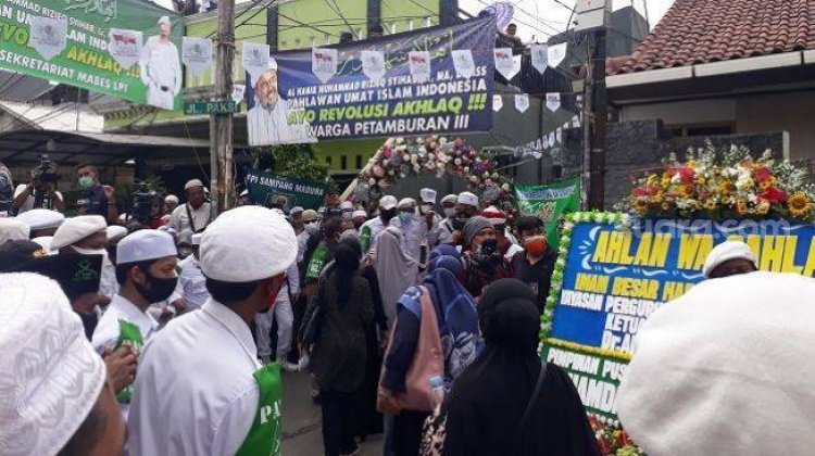Netizen Bandingkan NU dengan FPI, Akhmad Sahal: Jamaah NU Itu Tidak Ada Waktu Bergerombol di Jalan