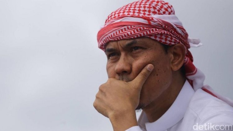 Viral! Baliho Rizieq Dicopot, FPI: Selain Operasi Militer, Tugas Khusus Berdasarkan Perintah Presiden