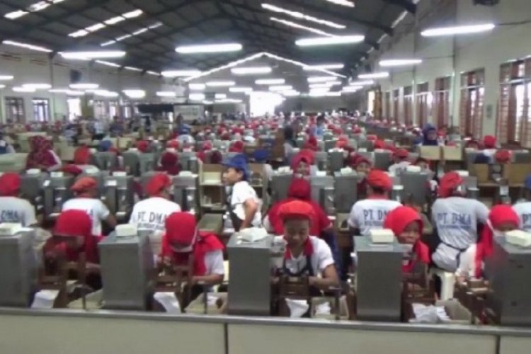 Pekerja Rokok Minta Cukai SKT Tak Naik