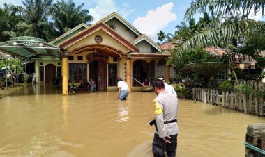 Sungai Batanghari Meluap, Sejumlah Desa di Muarojambi Terendam Banjir