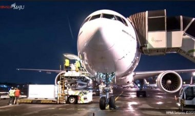 Pesawat Garuda Indonesia Bawa Vaksin Covid-19 Tiba di Bandara Soekarno-Hatta
