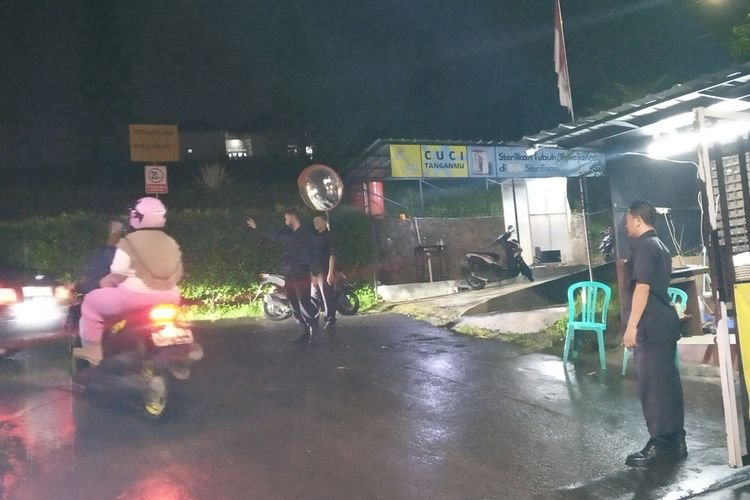 Kelompok Forum Rakyat Padjadjaran Demo dan Sebut Rizieq Shihab di Sentul