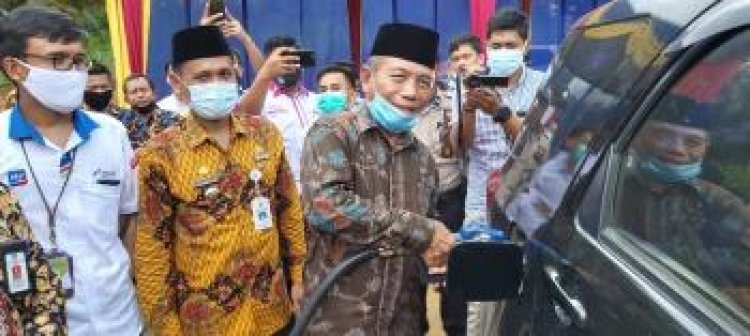 Wabup Resmikan Pertashop Desa Tambang Emas