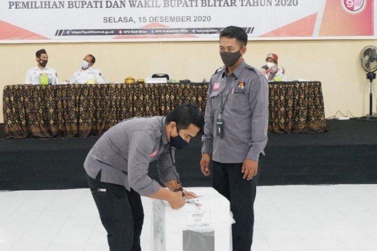 Pasangan Mak Rini Pemenang Pilkada Kabupaten Blitar