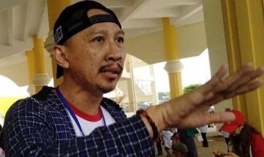 Memanas! Abu Janda Bollywoody Bela AM Hendropriyono: Natalius Pigai Apa Kapasitas Kau?