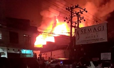 BREAKING NEWS! Hotel Semagi Muara Bungo-Jambi Terbakar
