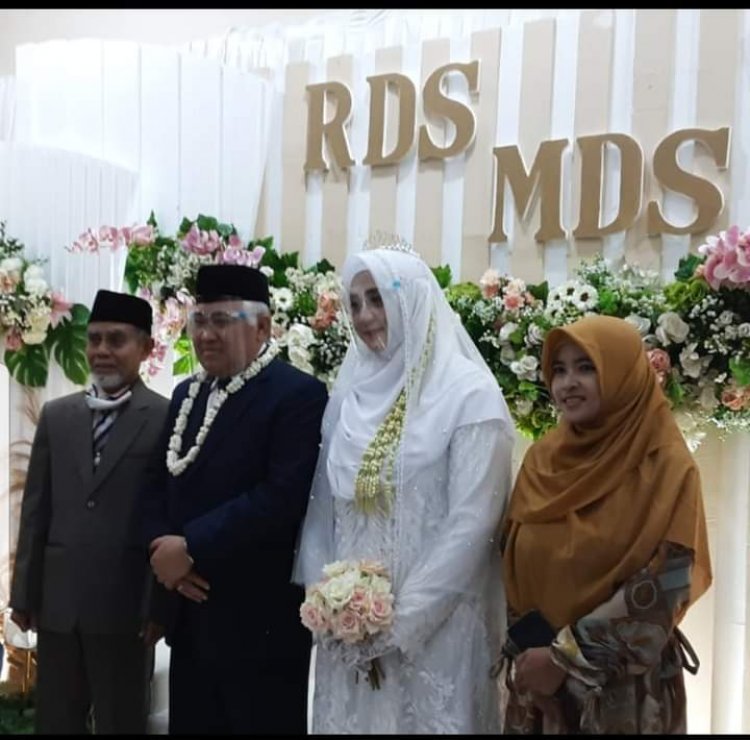 Kisah Cinta Din Syamsuddin dengan Cucu Pendiri Ponpes Gontor Hingga Pelaminan