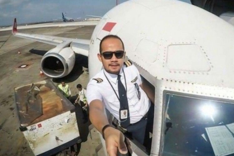 Kisah Extra Crew Sriwijaya Air, Fadly Rencana akan Nikahi Pujaan Hati