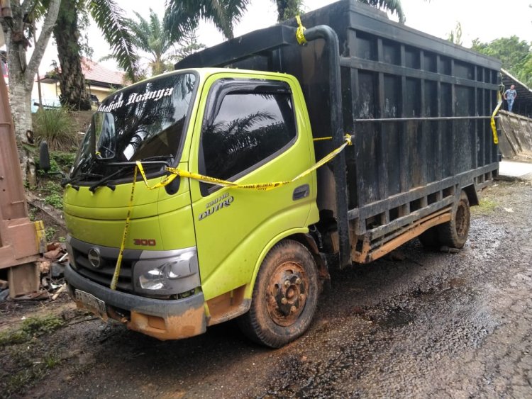 Belasan Ton Minyak Ilegal Diamankan Polres Muarojambi