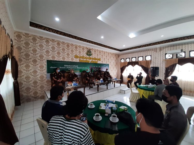 Umumkan Hal Ini, Kajari Muarojambi Kumpulkan Awak Media