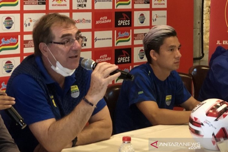 Pelatih Persib Sebut Pemain Habis Kontrak Februari Begini Nasibnya...