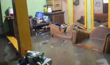 Jakarta Banjir Lagi, Tigor: Apakah Penderitaan Warga Ini Dirasakan Gubernur Anies Baswedan?