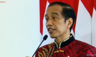 Viral Lagi! Pidato Yusril Sindir Tampang Ndeso Jokowi, Bandingkan dengan Bung Karno