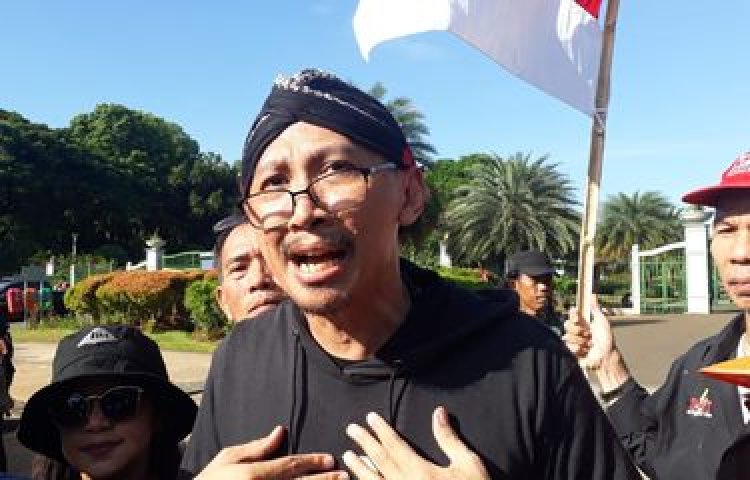 Diperiksa Berjam-jam oleh Bareskrim, Begini Jawaban Abu Janda soal "Tweet"-nya