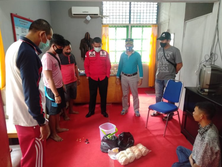 Selundupkan Sabu di Dalam Sambal, Sopir Travel Ini Diamankan Petugas Lapas Bangko