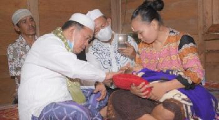 Tinjau Bayi Malang yang Terkena Penyakit Mata, Al Haris: Kita Akan Bawa Berobat Sampai Sembuh
