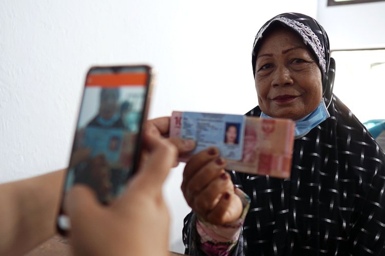 Bansos Cair Februari, Segera Cek NIK KTP Anda ke dtks.kemensos.go.id