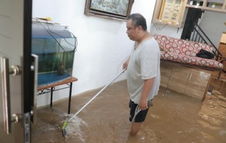 Hujan Deras Bikin Jakarta Banjir Lagi