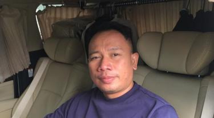 Vicky Prasetyo Berduka, Ayah Mantan Istri...