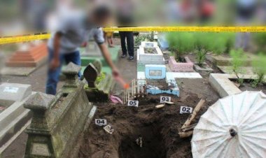 Bikin Merinding! Makam Satu Keluarga Dibongkar, Mata Mayat Melotot Semua