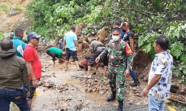 Longsor, Akses Jalan Bangko- Kerinci Putus