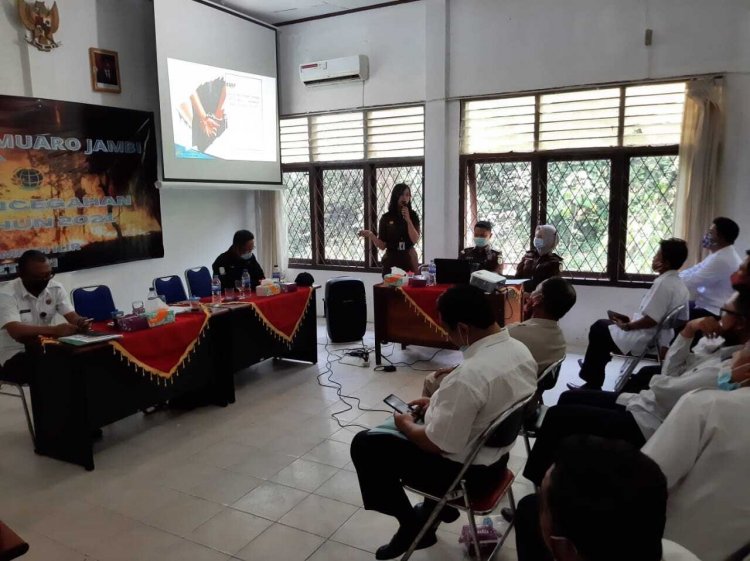 Kejari Muarojambi Gelar Sosialisasi Karhutla di Sungaigelam