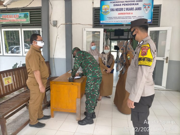 Tatap Muka Pertama di Sekolah, Polisi Cek Prokes