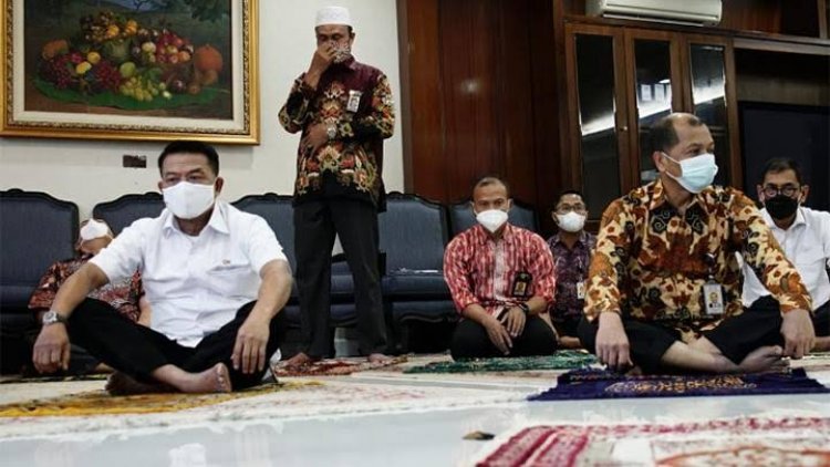 Jika Ilegal, Jabatan Ketum Moeldoko Bikin Citra Jokowi ke Publik Turun