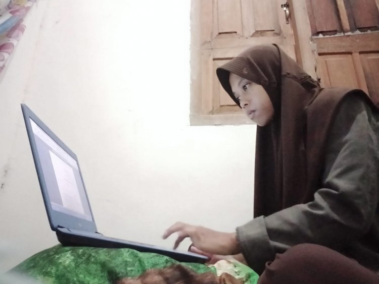 HPI, Nasya Sosok Dosen Mengajar dari Hati: Bikin Program Literasi Murah