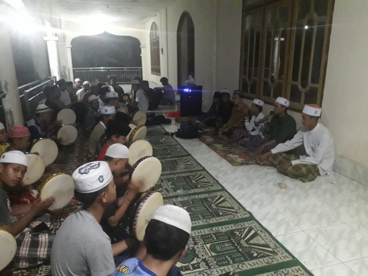 Bukan Eksis di Medsos, Kaum Milenial di Senaung Muarojambi Ini Lebih Memilih Group Marawis