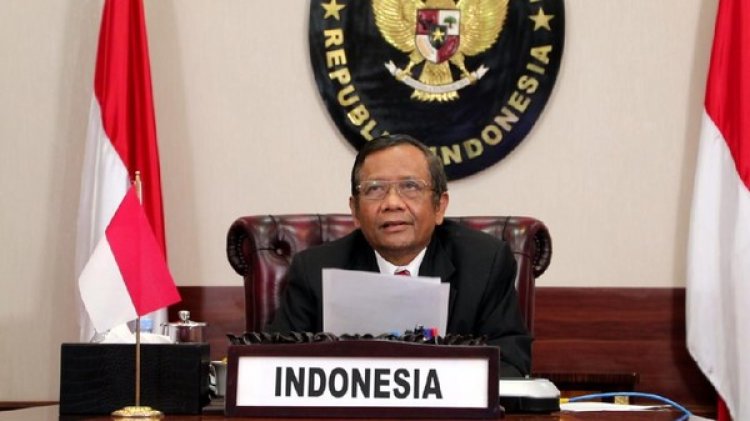 Disindir Amien Rais Jadi "The Wrong Man For The Wrong Job" Mahfud MD: Ndak Perlu Ditanggapi...