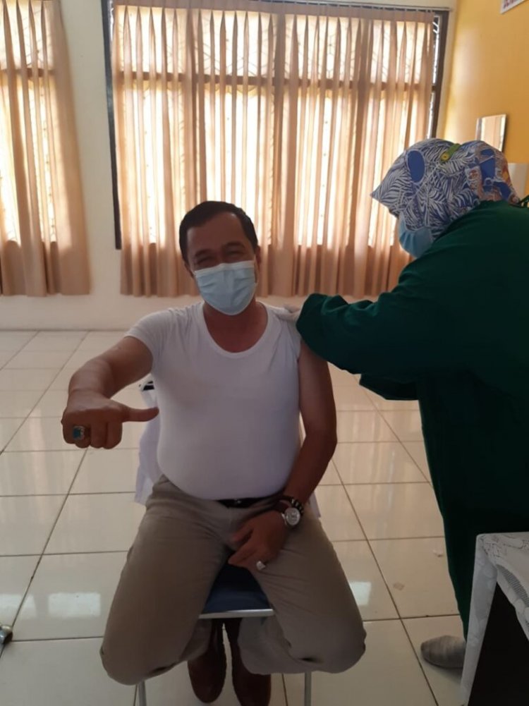 Vaksinasi Mulai Menyasar Pejabat di Muarojambi, Masyarakat Umum Kapan?