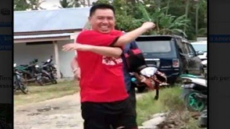 Tanding Sepak Bola, Bupati Koltim Meninggal Dunia