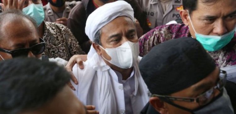 Bom Bunuh Diri di Katedral Makasar, Habib Rizieq: Haram Mengganggu Umat Kristiani yang Sedang Beribadah