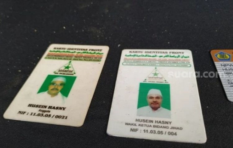 Tangkap Terduga Teroris, Mulai Kartu Anggota Hingga Seragam FPI Diamankan Polisi
