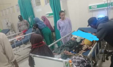Diduga Keracunan Bakso Bakar Keliling, Belasan Anak di Muarojambi Dilarikan ke Rumah Sakit