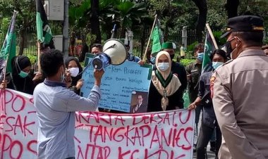 HMI MPO Geruduk Kantor Balai Kota: Mendesak KPK agar Segera Tangkap Anies!