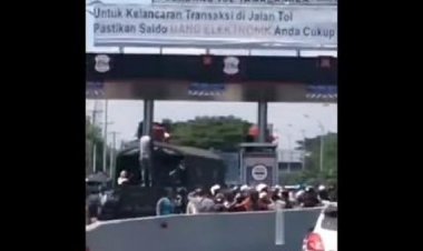 Aksi Brutal Pemotor Pengantar Jenazah Terobos Jalan Tol dan Keroyok Petugas, Pengelola: Tidak Bisa Dihentikan