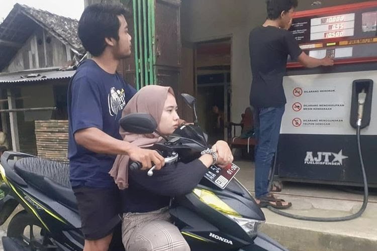 Viral! Pemuda Ini Pasang Ratusan Paku di Jok Motor: Kamu Selalu Menuduh Aku Boncengin Cewek Lain