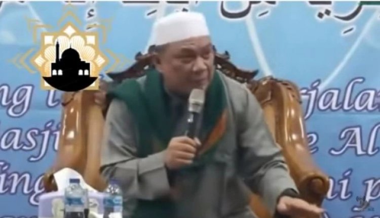 Protes Dikasih Kursi Gereja, Ustadz Yahya Waloni: Mahal ini, Ini Kayu Jati, Ganti Kursi Islam