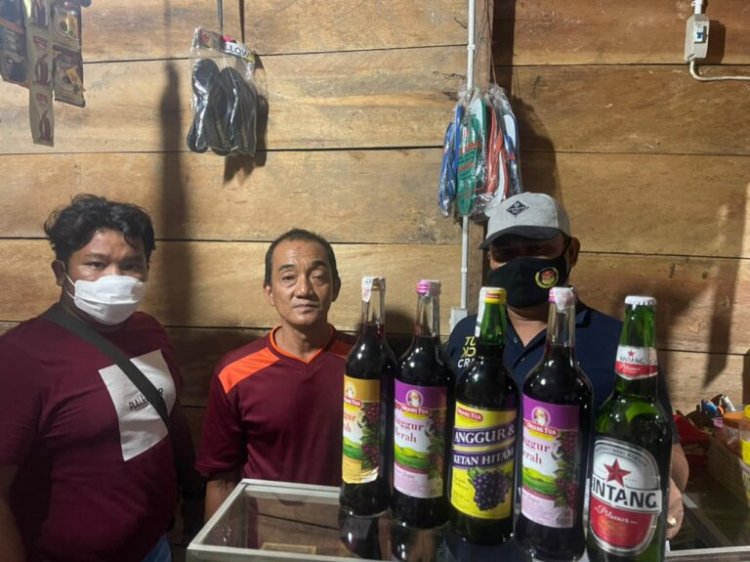 Bulan Puasa, Pemilik Warung di Mendalo Indah Ini Malah Jual Minuman Beralkohol