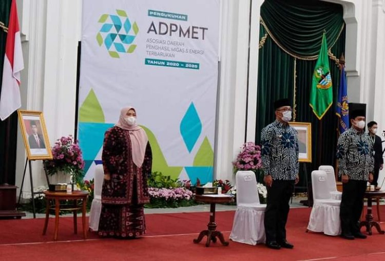 Bupati Masnah dilantik Jadi Wakil ADPMET, Dampingi Ridwan Kamil Untuk Masa Bakti 2020-2025