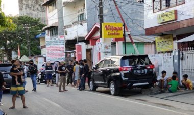 Tiga Bekas Petinggi FPI Makassar Diringkus Densus Terkait Munarman, 4 Boks Barang Bukti Diamankan