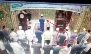 Viral! Imam Masjid Ditampar Orang Misterius Saat Qunut Sholat Subuh