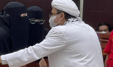 Singgung Ahok, HRS: Kasus yang Dibungkus Hukum, Sehingga Memenuhi Dendam Politik Oligarki!