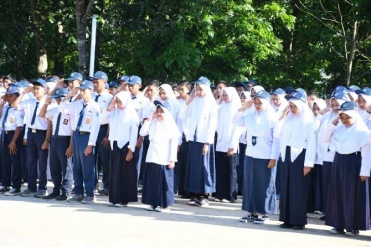 Kabulkan Gugatan LKAAM Sumbar, MA Batalkan SKB 3 Menteri soal Aturan Seragam Sekolah