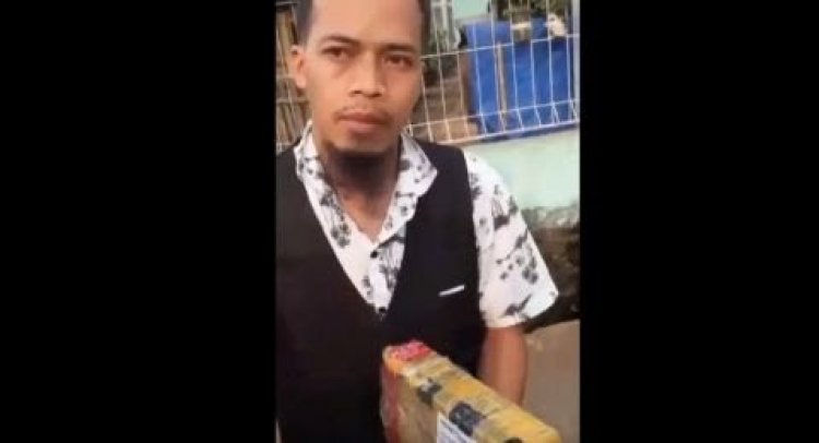 Viral! Pria Ini Rampas HP Kurir COD: Sebelum Saya Emosi, Kasih Kembali